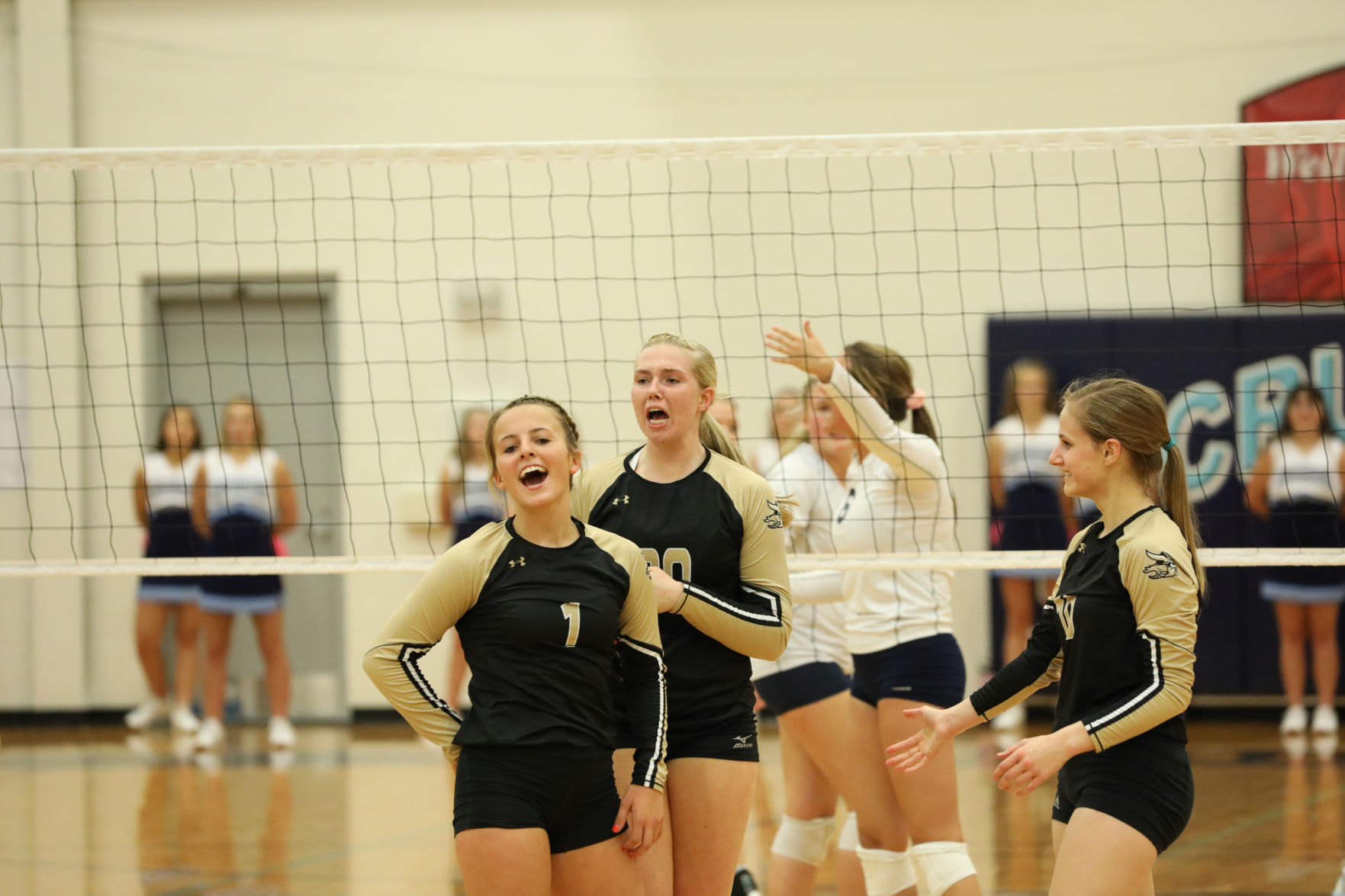 Outtakes_100419_ginwvball10_zlm.JPG